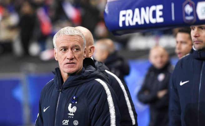 上海久事训练开放日,转会期篮板制胜引欢呼,法甲在即,更衣室氛围转暖 上海久事训练开放日,转会期篮板制胜引欢呼,法甲在即,更衣室氛围转暖