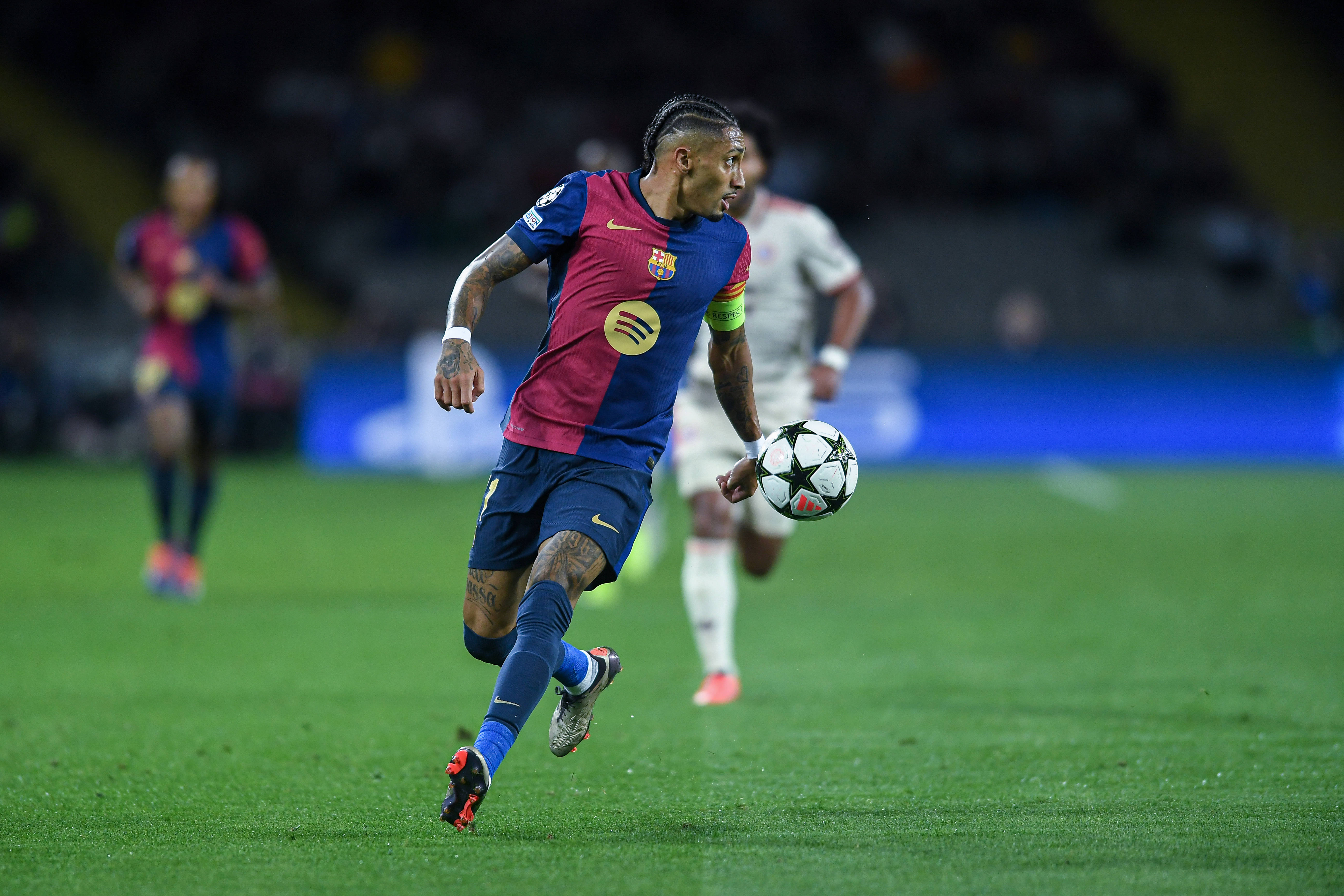 海星TV-国际米兰发布备战花絮，今晨豪取连胜，欧冠任务艰巨，高层口径保持一致(国际米兰历年主力阵容)