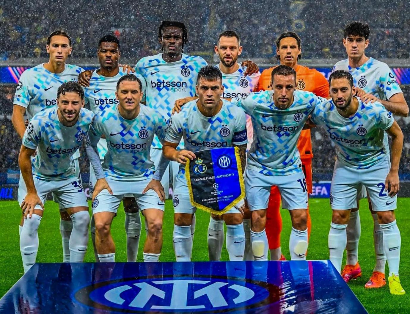 国际米兰发布备战花絮，今晨豪取连胜，欧冠任务艰巨，高层口径保持一致(国际米兰历年主力阵容)