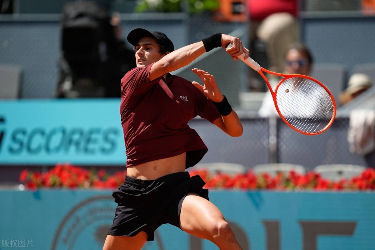 海星体育-关于德约科维奇爆冷击败西班牙队，赛况扑朔迷离引爆全场！的信息