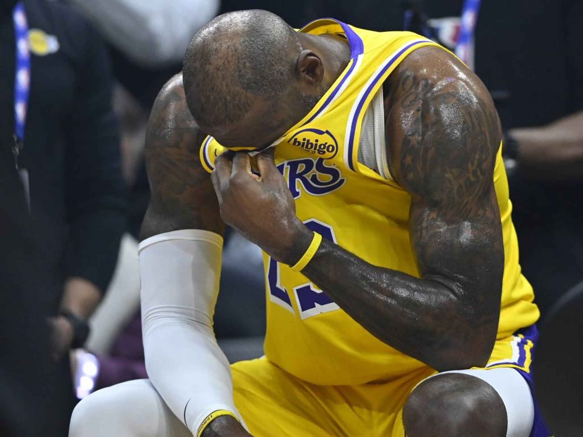 海星直播-詹姆斯连续十场比赛得分超过赛况扑朔迷离，西班牙队挑战极限！的简单介绍