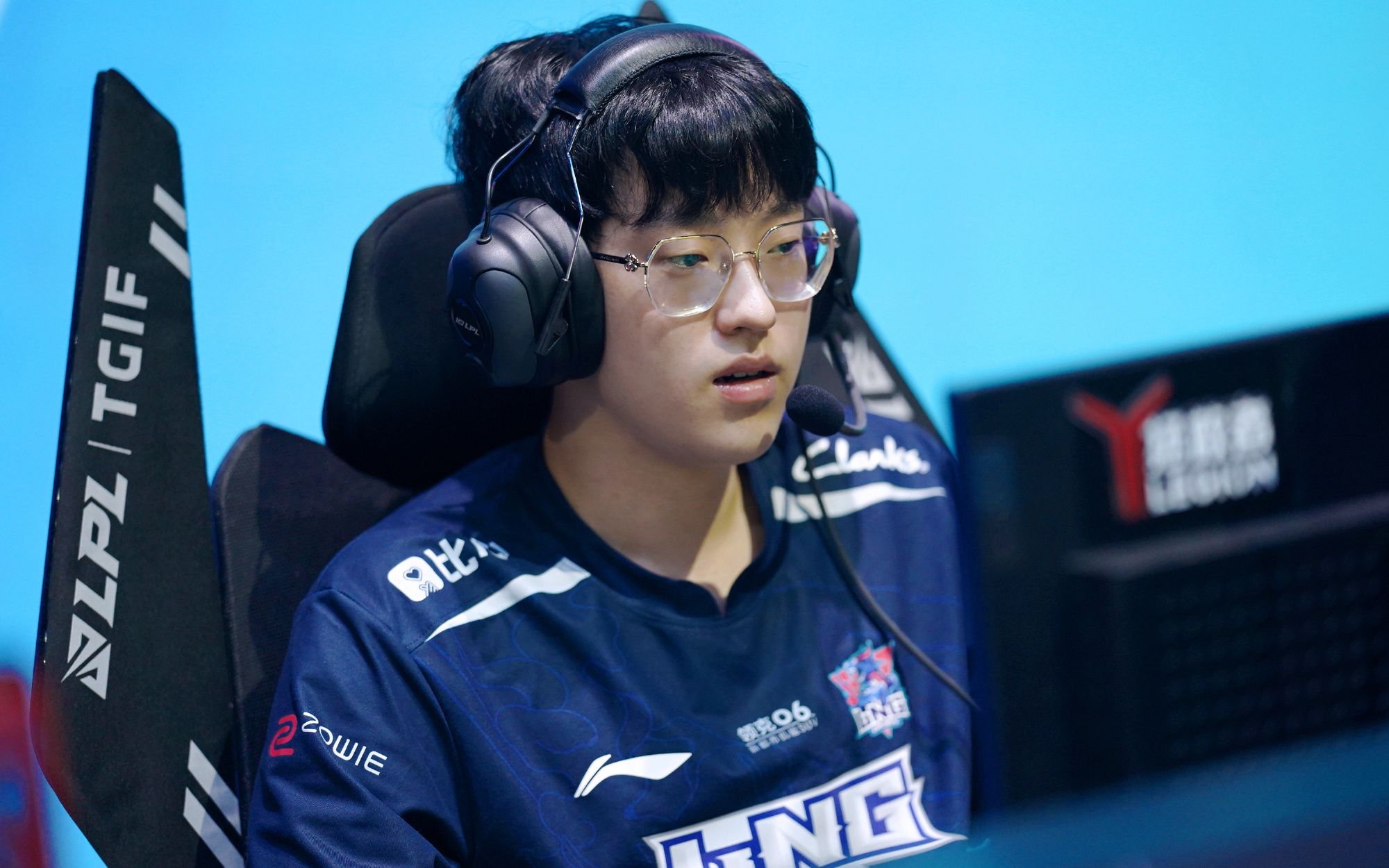 海星直播-Scout回归赛场，逆转首场状态亮眼，MAD观众沸腾！的简单介绍